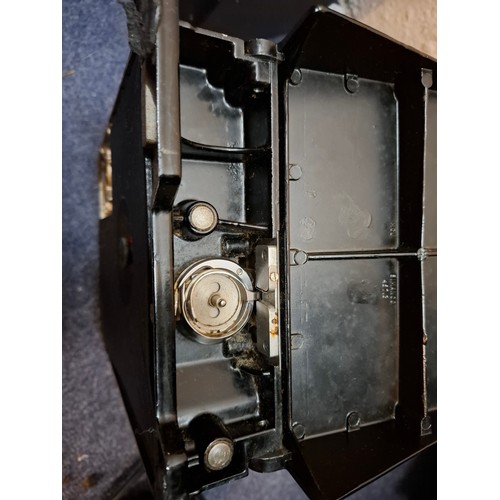 37 - A 1951 Singer 221K electric featherweight sewing machine in original fitted case with accessories an... 