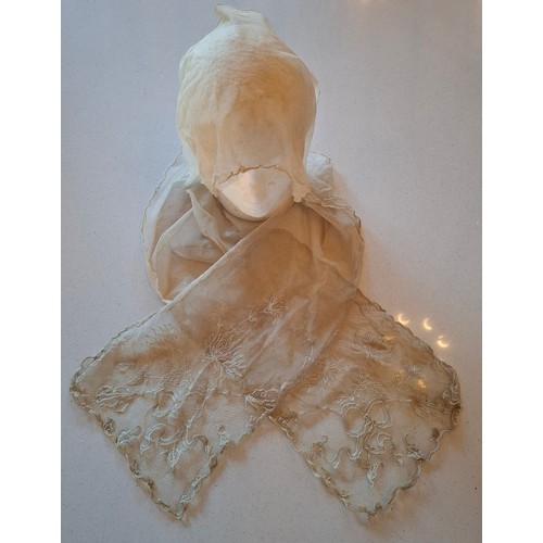 40 - A late 19th Century Maltese cream lace wedding veil A/F with characteristic Maltese cross design app... 