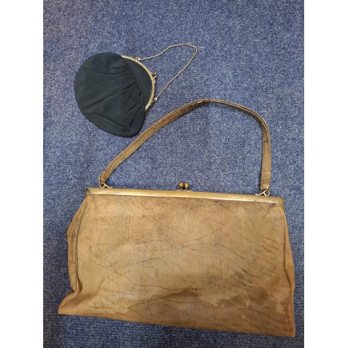 48 - ***THIS LOT HAS BEEN WITHDRAWN*
A Victorian ladies mourning blouse A/F decorated with black lace, ri... 