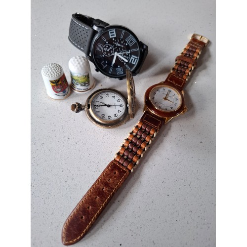 44 - A quantity of late 20th Century costume jewellery, watches and small collectables to include gold to... 