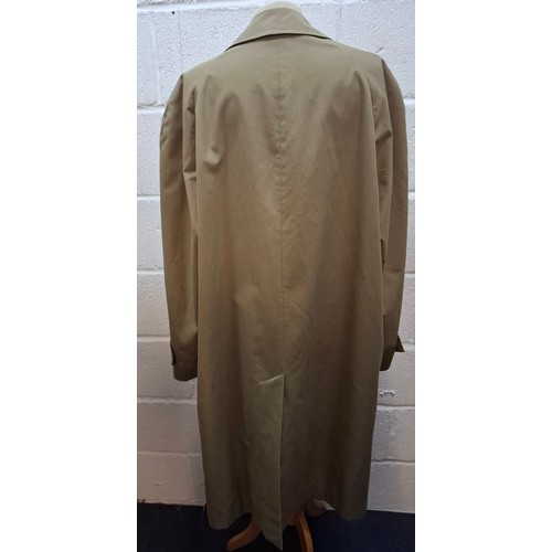 8 - Burberrys- A late 20th Century gents beige trench coat 46