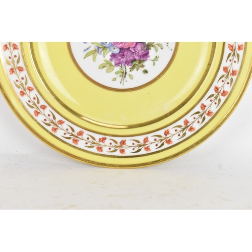 181 - An early 19th century Sèvres yellow-ground plate from a service given by Napoleon I to the comte de ... 