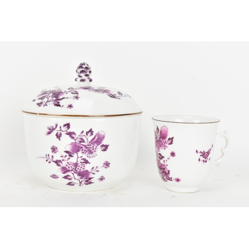 183 - An 18th century Meissen porcelain tea bowl and covered sugar bowl, decorated in puce with kakiemon f... 