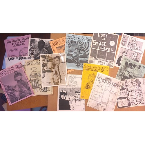 80A - Diverse collection of Fanclub Fanzines and memorabilia relating to film & mainly science fiction TV ... 