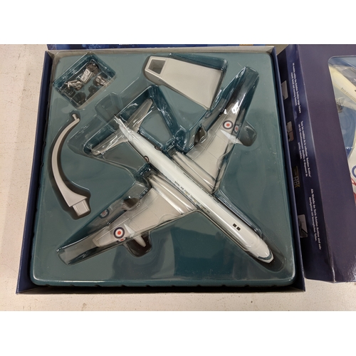 21 - Two Corgi Airplane models from The Aviation Archive to include a DH Comet C4-RAF Transport Command, ... 