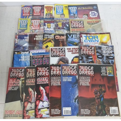 29 - ***THIS LOT HAS BEEN WITHDRAWN*** A large quantity of mainly 1990's 2000AD magazines mostly featurin... 