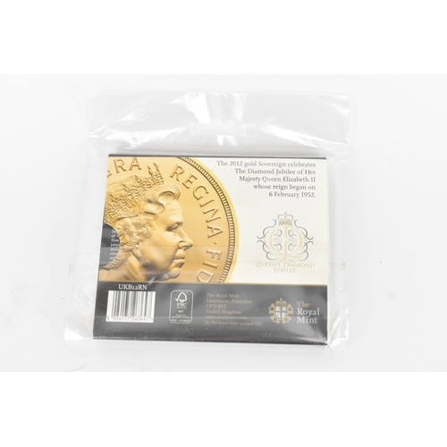 20 - United Kingdom - Elizabeth II (1952-2022), 2012 Gold Sovereign, in sealed blister pack with outer ca... 