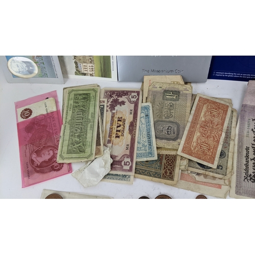 39 - Mixed World Coins - to include 1891 Crown, 1935 'Rocking Horse' Crown, Cartwheel Penny A/F,Ireland 1... 