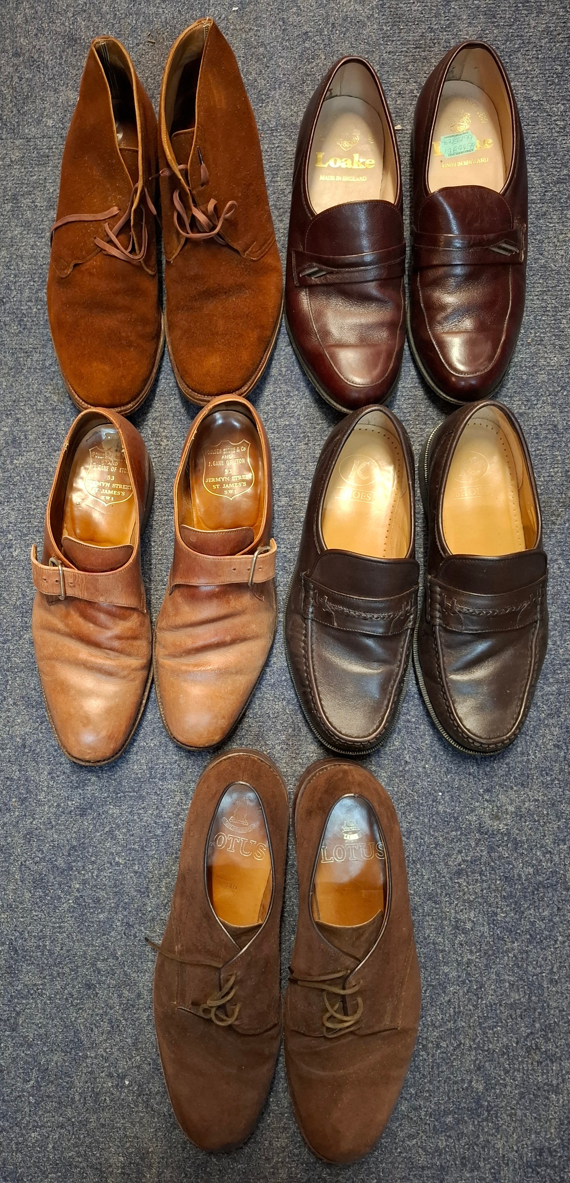 A group of 5 pairs of gents shoes to include Loake size 7.5F, Lotus ...