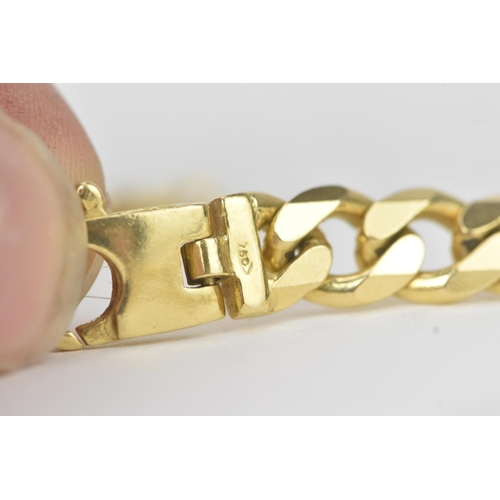 30A - An 18ct yellow gold curb link chain necklace, with lobster claw clasp, stamped 750, 60.5cm, 109.2 gr... 