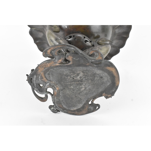 18 - A Japanese bronze bowl / incense burner with crane supports, Meiji period (1868–1912), the flaring l... 
