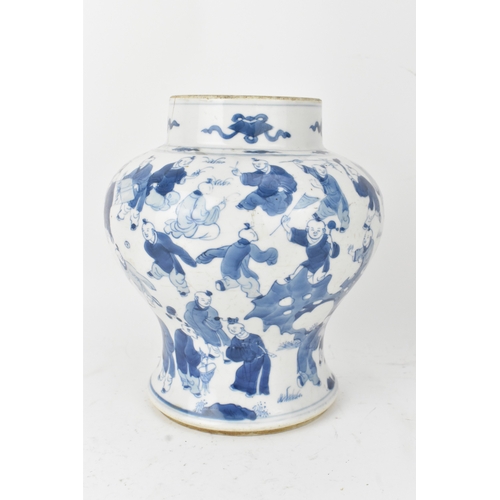 30 - A Chinese blue and white porcelain jar, 18th century, decorated with numerous figures, the shoulder ... 