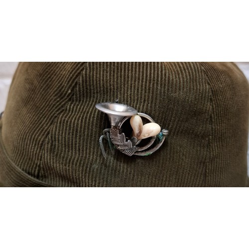 60 - Vintage hunting and deerstalker hats to include a German Terzel green cord hat with 2 hunting relate... 