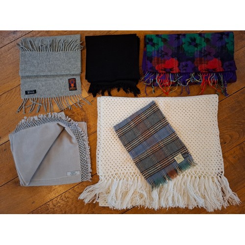 35 - Mixed fashion accessories to include a Moschino patchwork silk scarf with designer name to black bor... 