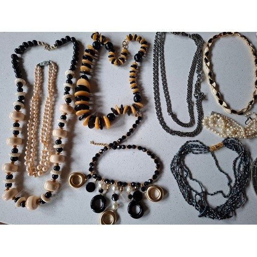 56 - Late 20th Century costume jewellery to include a Swedish Wege Tenn pewter necklace, 2 pairs of 1980'... 
