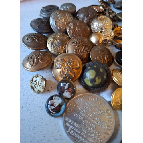 38 - Vintage brooches and clips to include 3 micro mosaic examples, mid 20th Century Rosita plastic brooc... 