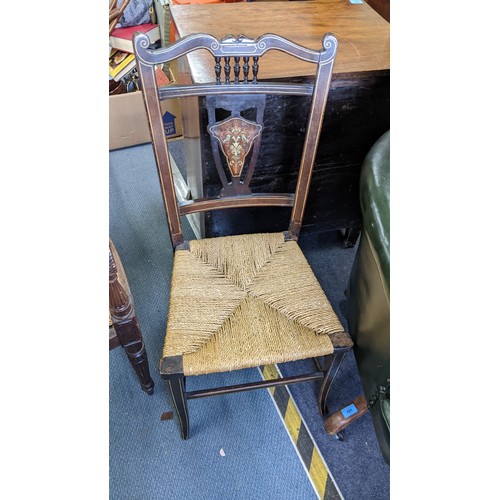 186 - A Victorian pine dresser, the top with two plate shelves, the base with central drawer above cupboar... 