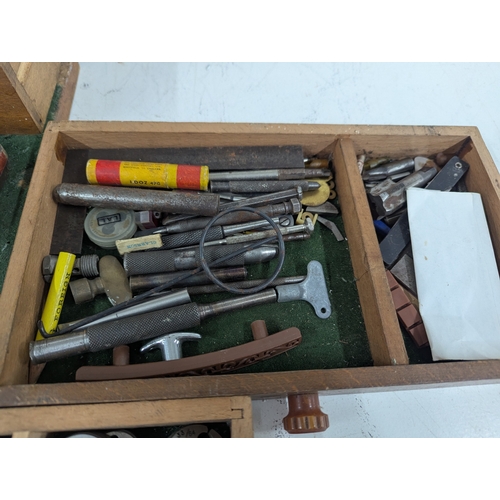 48 - A machinist wood tool box A/F to include vintage taps and dies and others
Location: A4F
If there is ... 