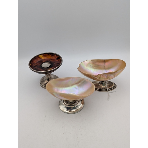 117 - Two silver and mother of pearl salt dishes, together with a silver and tortoise shell pedestal pin d... 