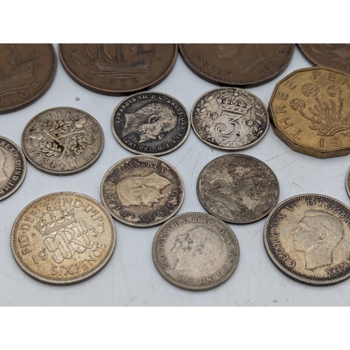 87 - A small group of British coinage to include pre-1920 silver and pre-1947 half-silver coinage and oth... 