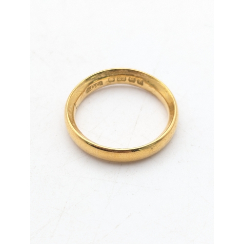 91 - A 22ct yellow gold wedding band British hallmarks, size J, 4.2g
Location:R2
If there is no condition... 