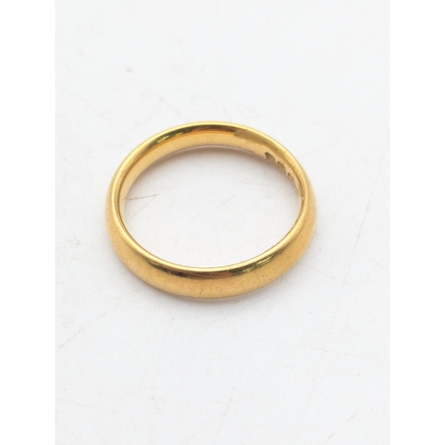 91 - A 22ct yellow gold wedding band British hallmarks, size J, 4.2g
Location:R2
If there is no condition... 