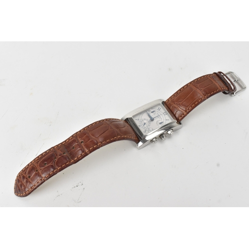 18 - A Longines DolceVita chronograph, quartz, gents stainless steel wristwatch, circa early 2000s, refer... 