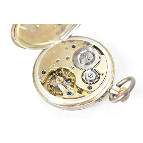 44 - Three late 19th/early 20th century silver open face pocket watches to include one hallmarked Chester... 