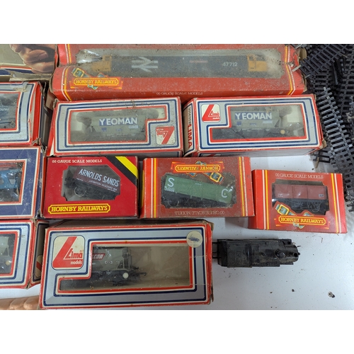 283 - Model Railway to include double 00 gauge Lima, Hornby; air fix to include locomotives, wagons track ... 