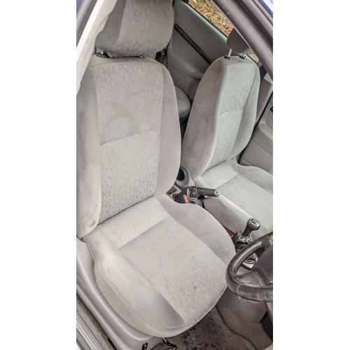 285 - A Ford Focus 1.6 petrol, V5 present, 2 former keepers, registration T369 GJH, mileage 69162
Location... 