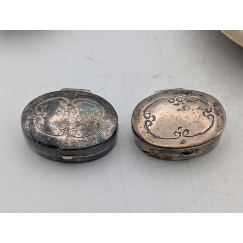 21 - Silver items to include a George V Deakin and Francis silver clad dressing table brush Birmingham 19... 