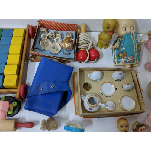 10 - Mixed toys to include some soft examples to include a skipping rope, building blocks, a tiny tears d... 
