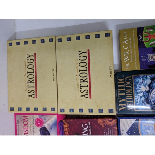 4 - A mixed lot to include a Crystal wisdom kit, a book on Feng Shui, the complete I Ching, an understan... 