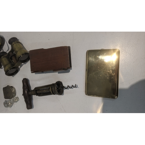53 - Collectables to include a silver plated vesta case, a vintage corkscrew and other items Location: A3... 