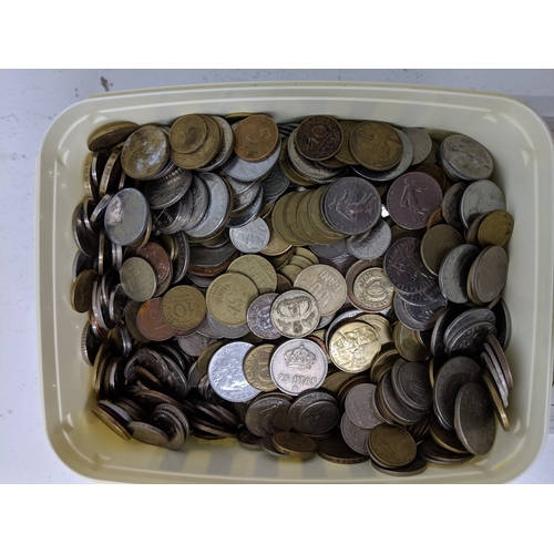 8 - Assorted coinage to include some British, some other examples from overseas and a pre-decimal coin d... 
