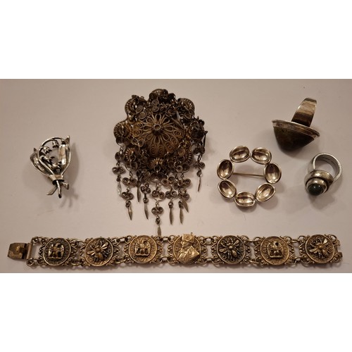 37 - A late 19th Century Norwegian Knut Andreas Rasmussen Christiana white metal filigree brooch approx 5... 