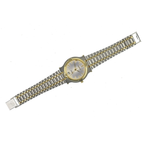 19 - A Gucci 9000L, quartz, ladies bi-metal wristwatch, circa 1990s, the dial with gilt baton hour marker... 