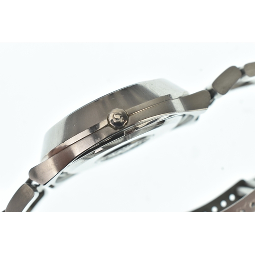 36 - A Omega electronic f300Hz, Chronometer, gents stainless steel wristwatch, circa 1970s, having a blue... 