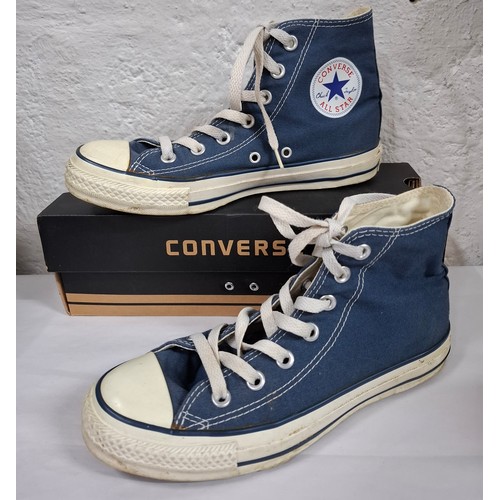 59 - A pair of vintage men's navy Converse All Star hi top fabric shoes UK7 with branded box together wit... 
