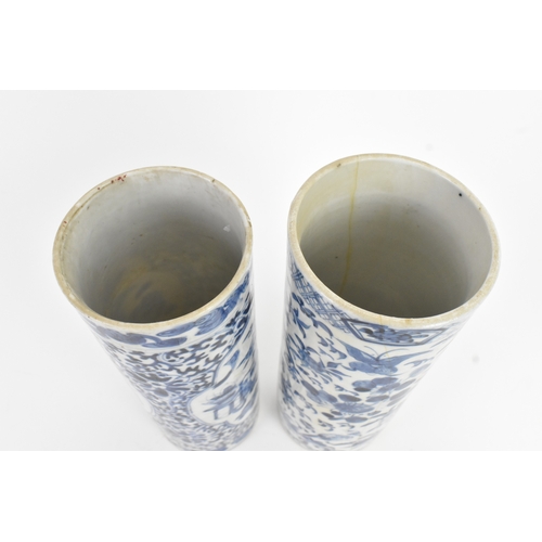 4 - Two Chinese blue and white porcelain cylindrical vases, late Qing dynasty / Republic period, one dec... 