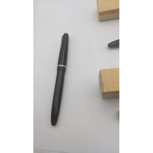 45 - Vintage pens to include a pair of boxed Biro's, a Parker Slimfold with 14ct gold nib and two Parker ... 