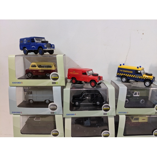 59 - A collection of Land Rovers and Oxford Commercials some boxed and some loose Location: 10-2
If there... 
