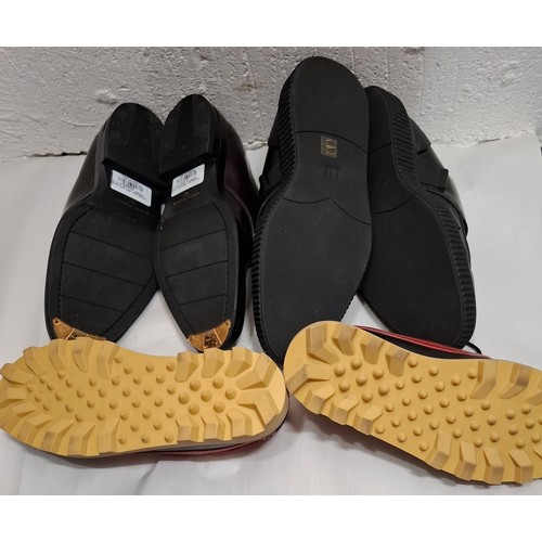 26 - Dunhill- Three pairs of gents shoes, European size 44, comprising a pair of boat shoes in navy, red ... 