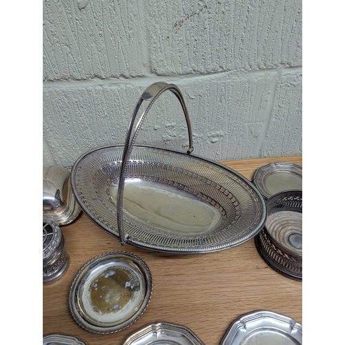 327 - Mixed silver plated items to include a pedestal basket having pierced decoration swig handle, in ova... 