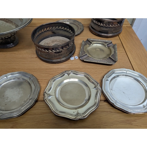 327 - Mixed silver plated items to include a pedestal basket having pierced decoration swig handle, in ova... 