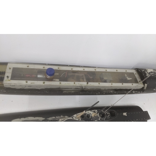 237 - A scratch-built radio controlled submarine 140cm  long A/F Location:
If there is no condition report... 