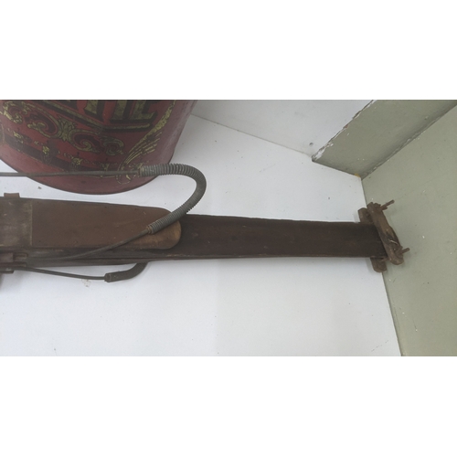 243 - A vintage set of skis along with a galvanised metal Koffie Bin Location:
If there is no condition re... 