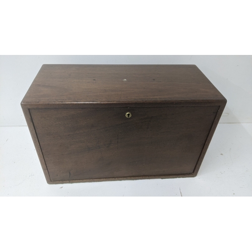 248 - A vintage timber framed machinist's toolbox Location:
If there is no condition report shown, please ... 