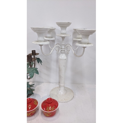 308 - A pair of Chinese teacups with matching lids together with two candelabras
Location:
If there is no ... 