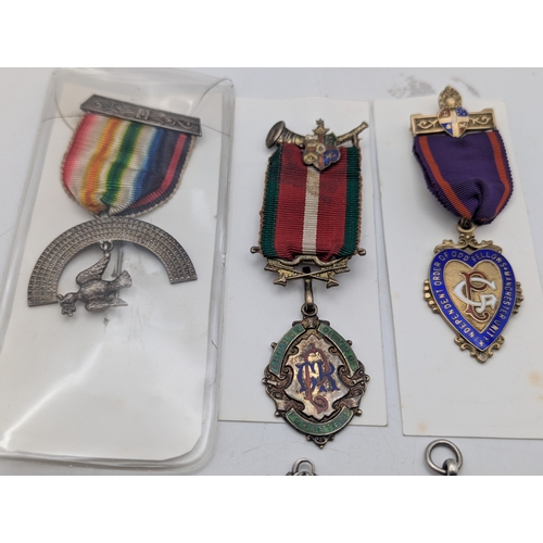 23 - Silver medals and fobs to include a white metal Austria-Hungary military merit medal, an order of Od... 